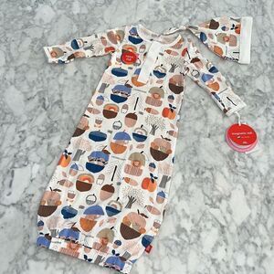 NWT MAGNETIC ME GOWN & HAT SET NB-3M